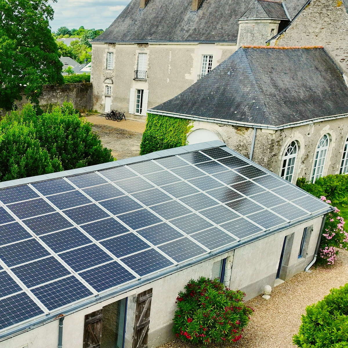 Toiture photovoltaïque au Bois Briand à Nantes faite par Hellospark