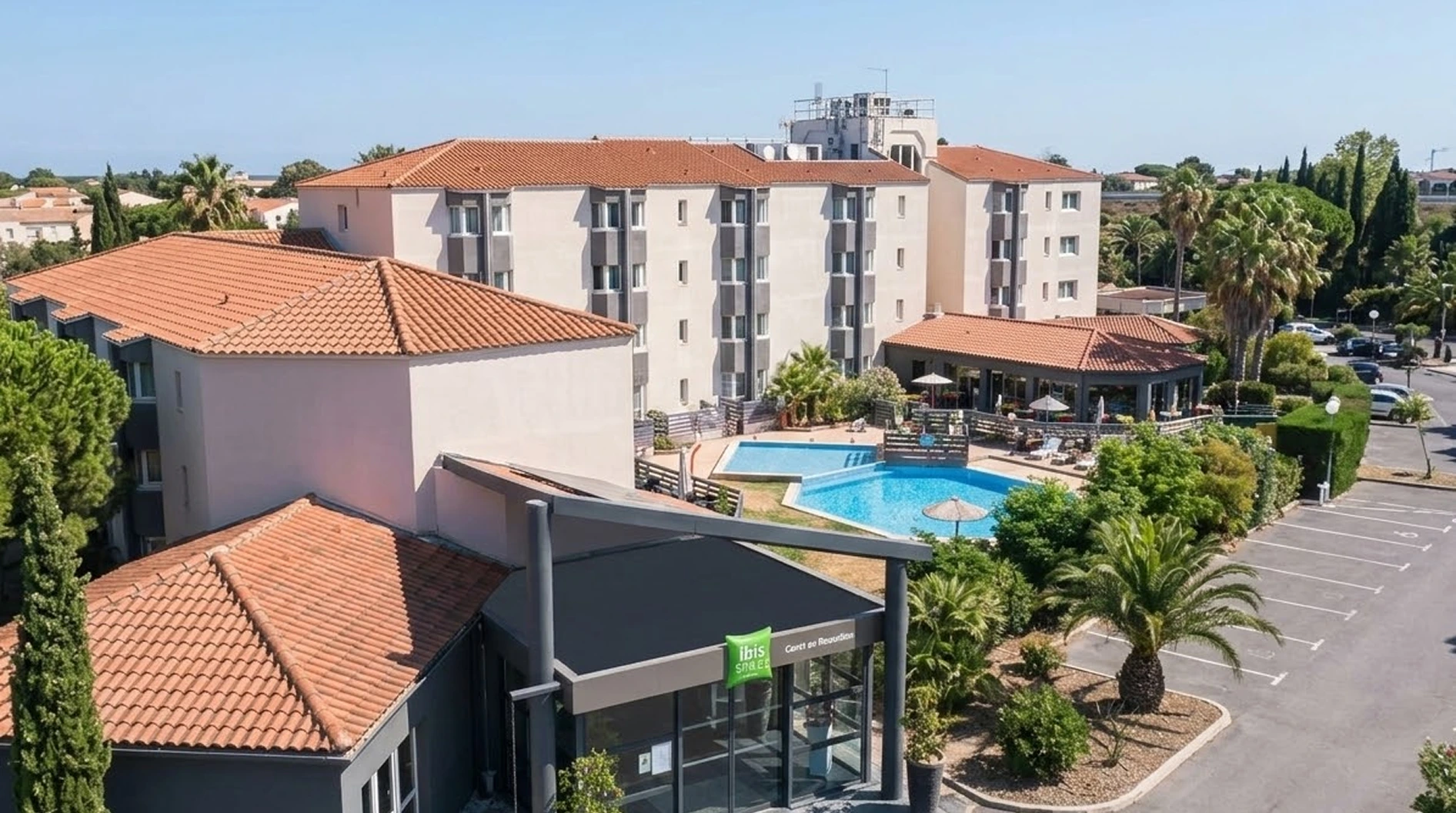 Vision d'artiste de l'hotel Ibis Style Perpignan de Canet en Roussillon