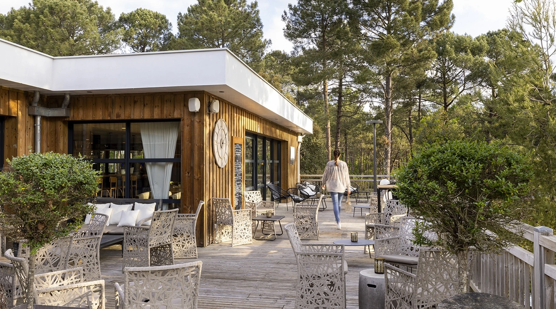 Hotel le Domaine du Ferret, équipé en bornes de recharge pour véhicules électriques par Hellospark